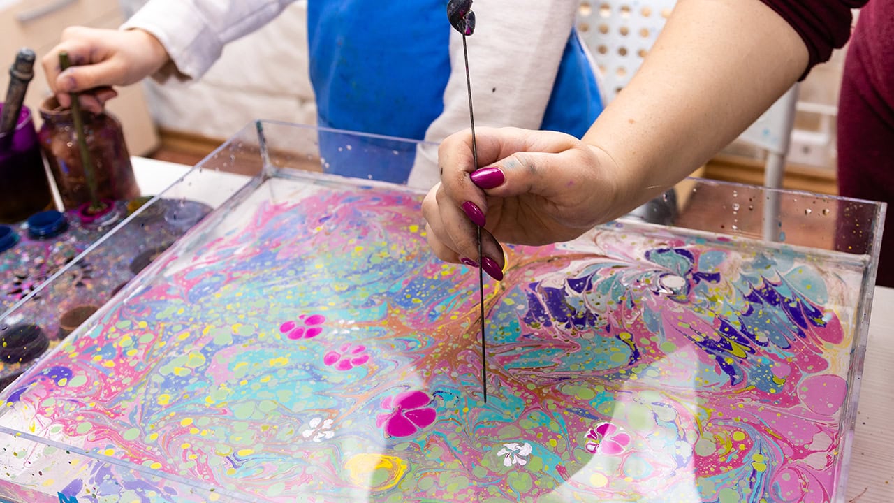 Youth art marbling class. Image produced by More Jersey.